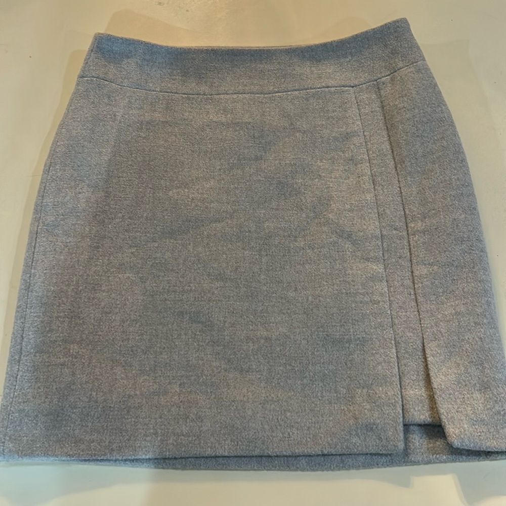 White House black market size 0 boot skirt gray wool like BNWT